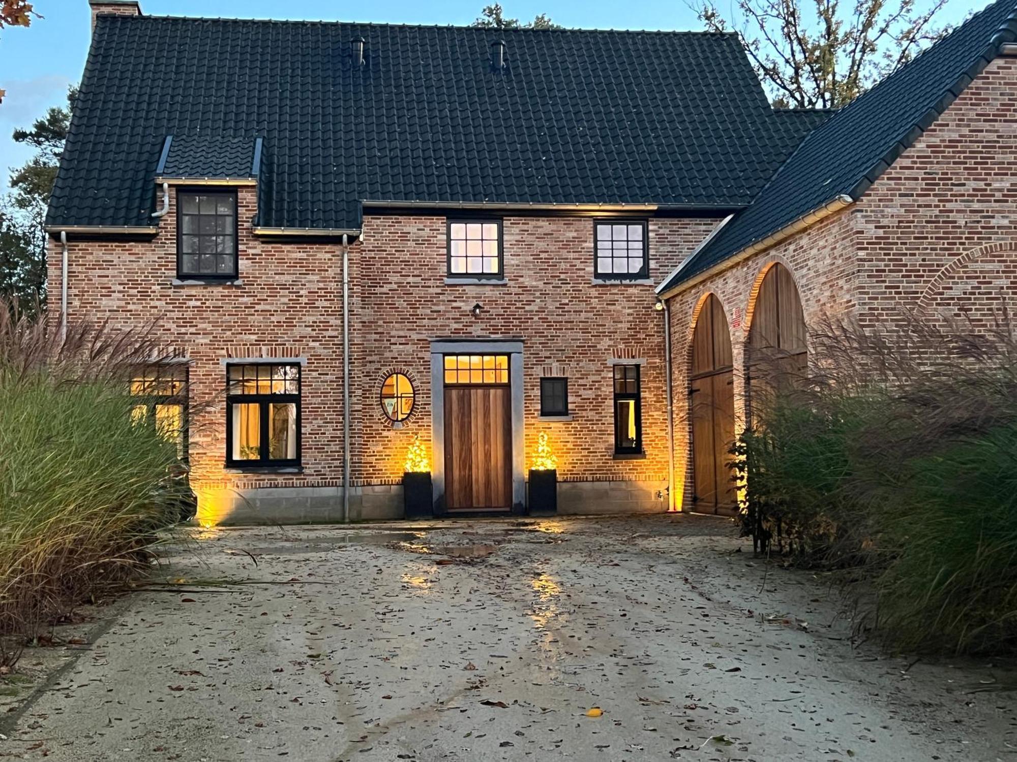 Het Herenhuis Genk Exteriör bild
